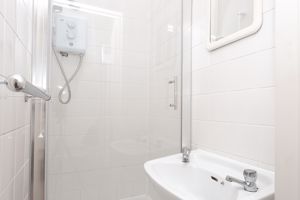 Bedroom 5 En Suite- click for photo gallery